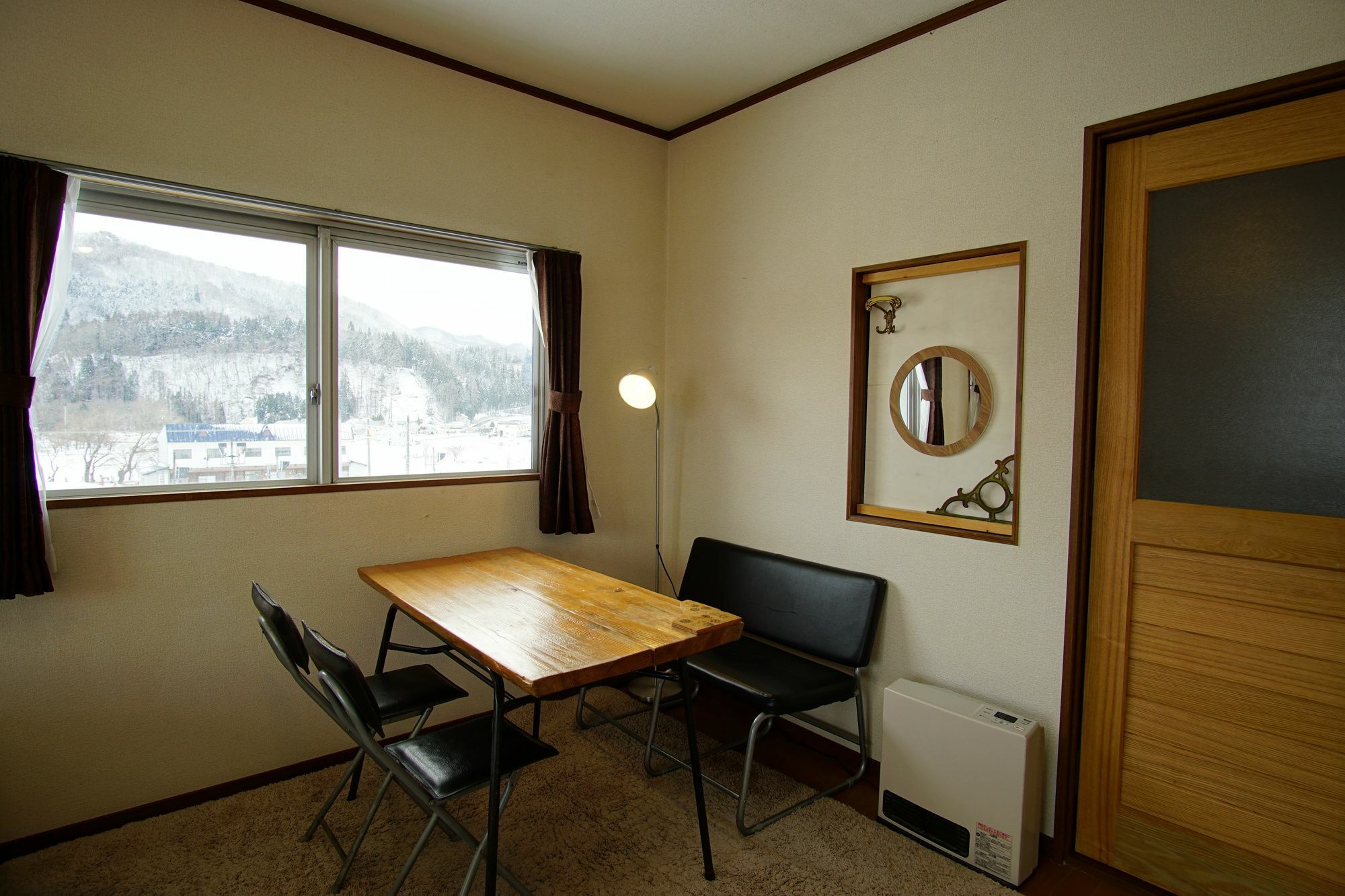 Hakuba Station Guesthouse En 外观 照片
